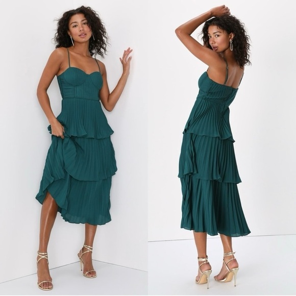 Size‎ M NWT Lulus Cascading Crush Emerald Tiered Bustier Midi Dress - Picture 1 of 9